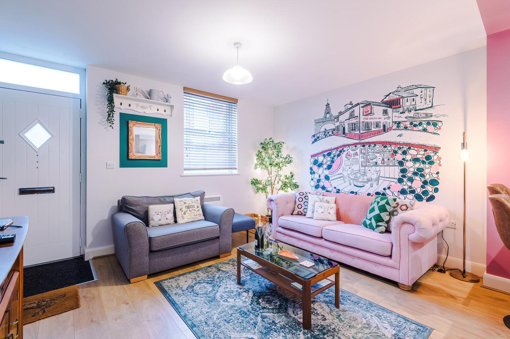 New! Stunning City-centre By 53 Degrees Property, Ideal For Couples, Amazing Location! Holiday home