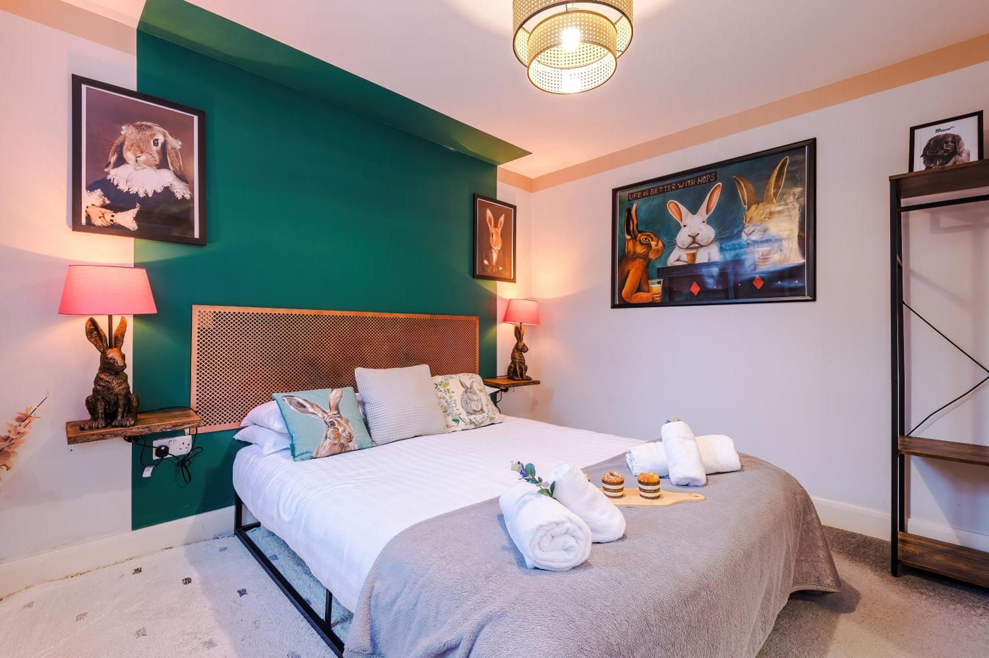 New! Stunning City-centre By 53 Degrees Property, Ideal For Couples, Amazing Location!